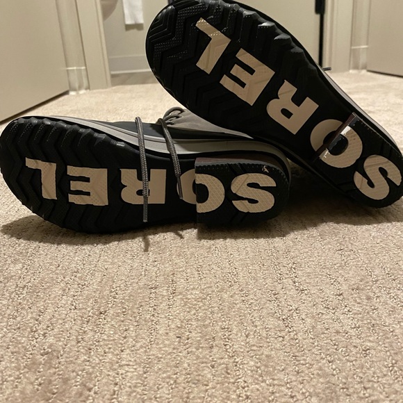 Women’s Sorel Winter/Rain Boots - Picture 5 of 5